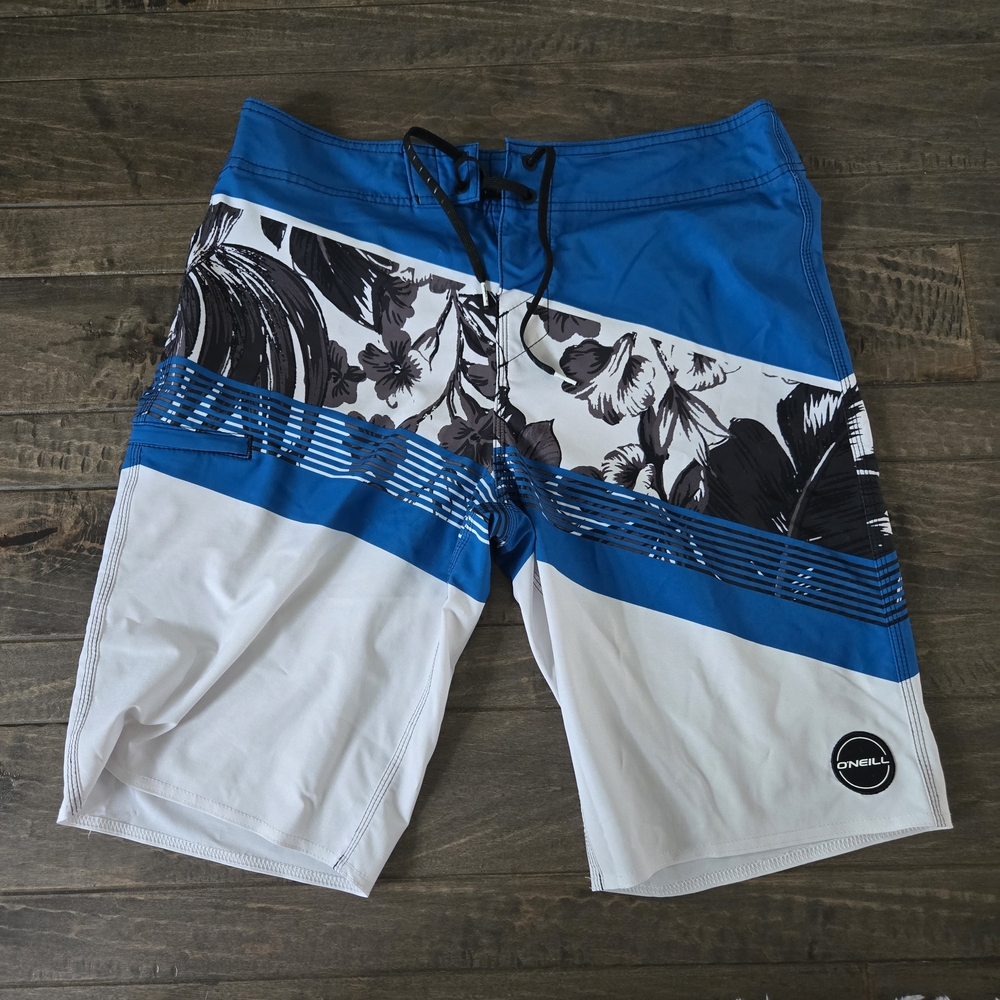 O'Neill Blue and White Board Shorts with Color-Block Floral Design Size 32